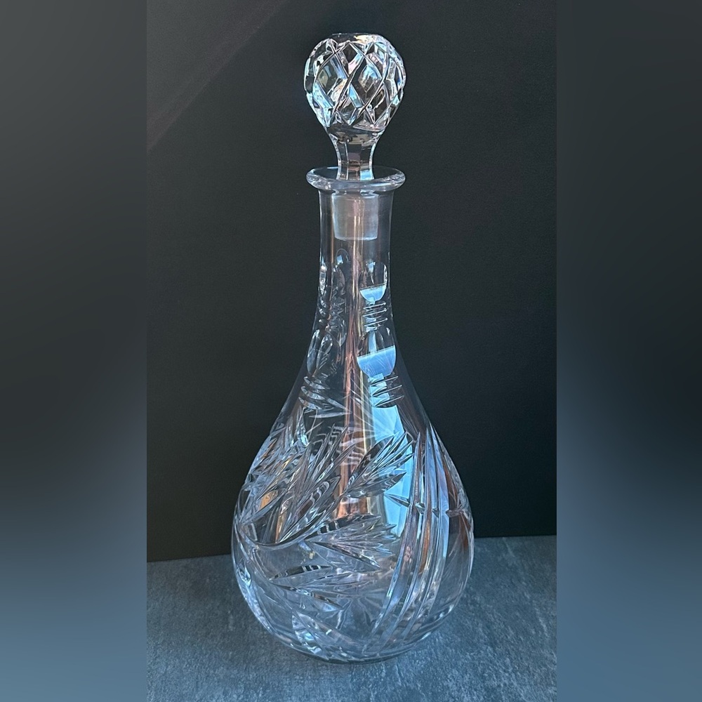 VTG Crystal Hand Cut Decanter & Stopper Large Round Bulb Bottle Shape EUC